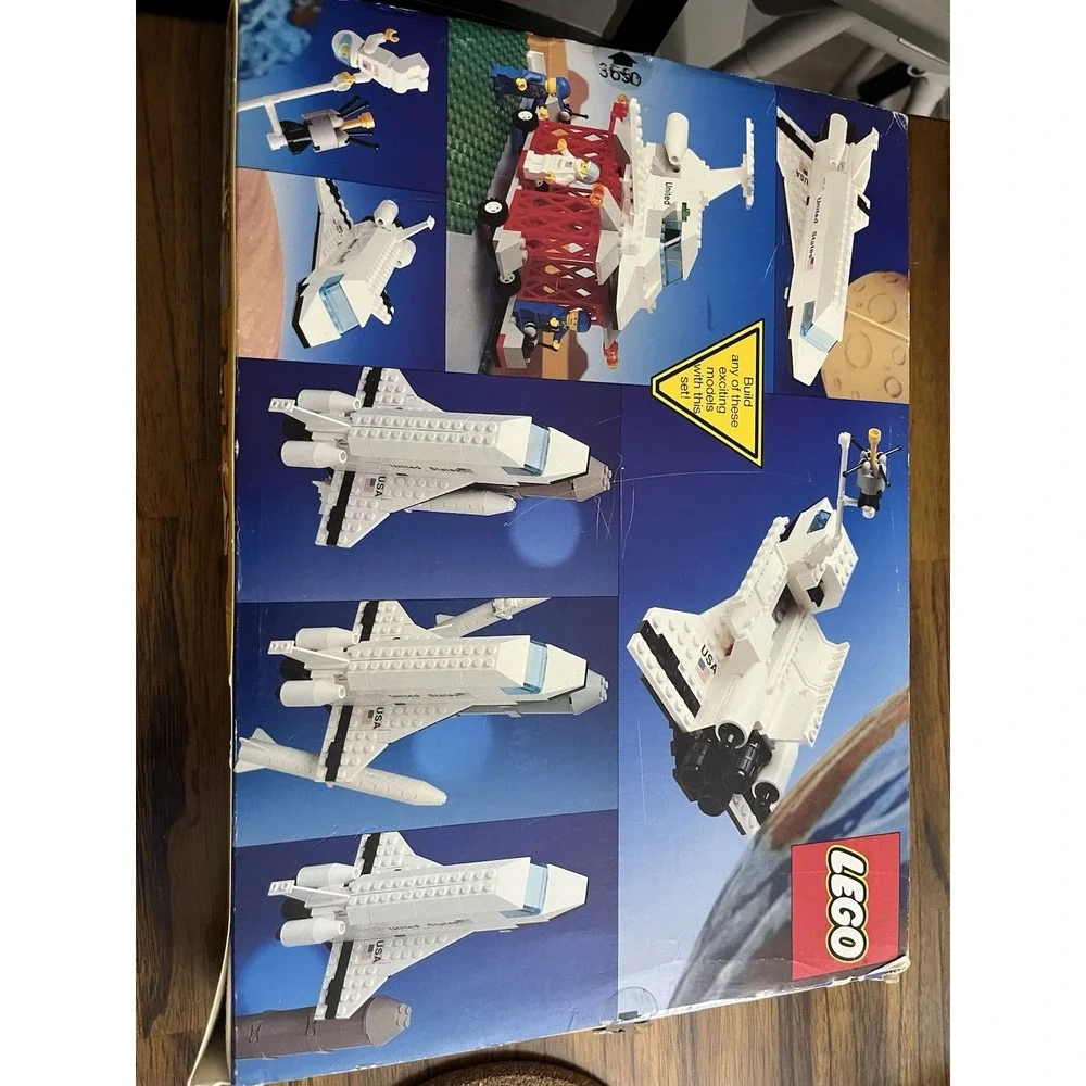LEGO Town: Space Shuttle Launch (1682) Complete w/ Retail Box 1990 Set